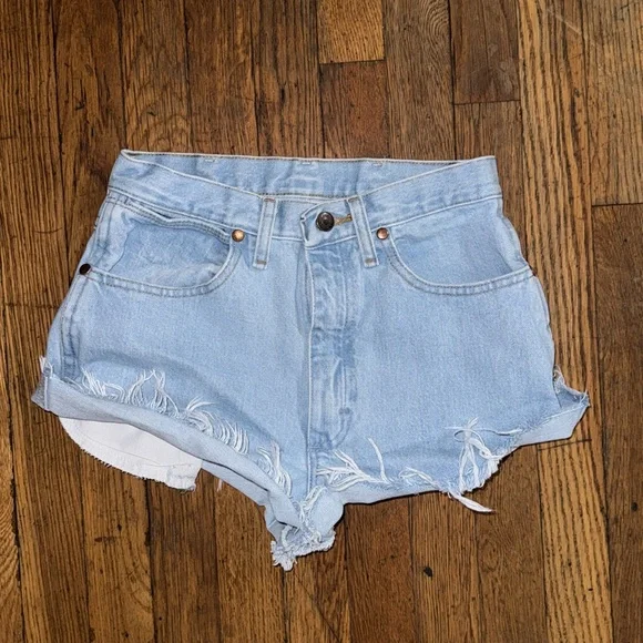 Vintage Wrangler Jean Shorts - Picture 5 of 6